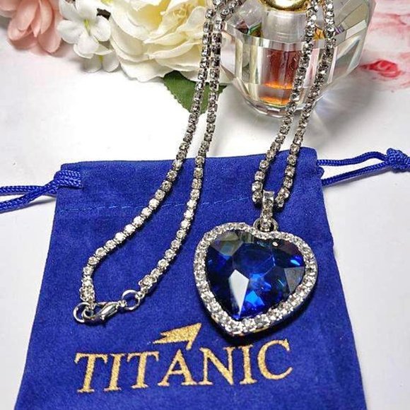 Titanic Necklace , Heart of the Ocean Necklace, Forever Love, Sapphire Necklace - Picture 4 of 7